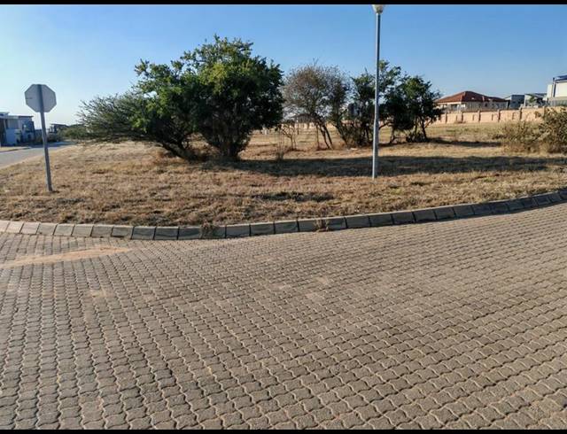 LAND FOR SALE IN THE ALOES LIFESTYLE ESTATE